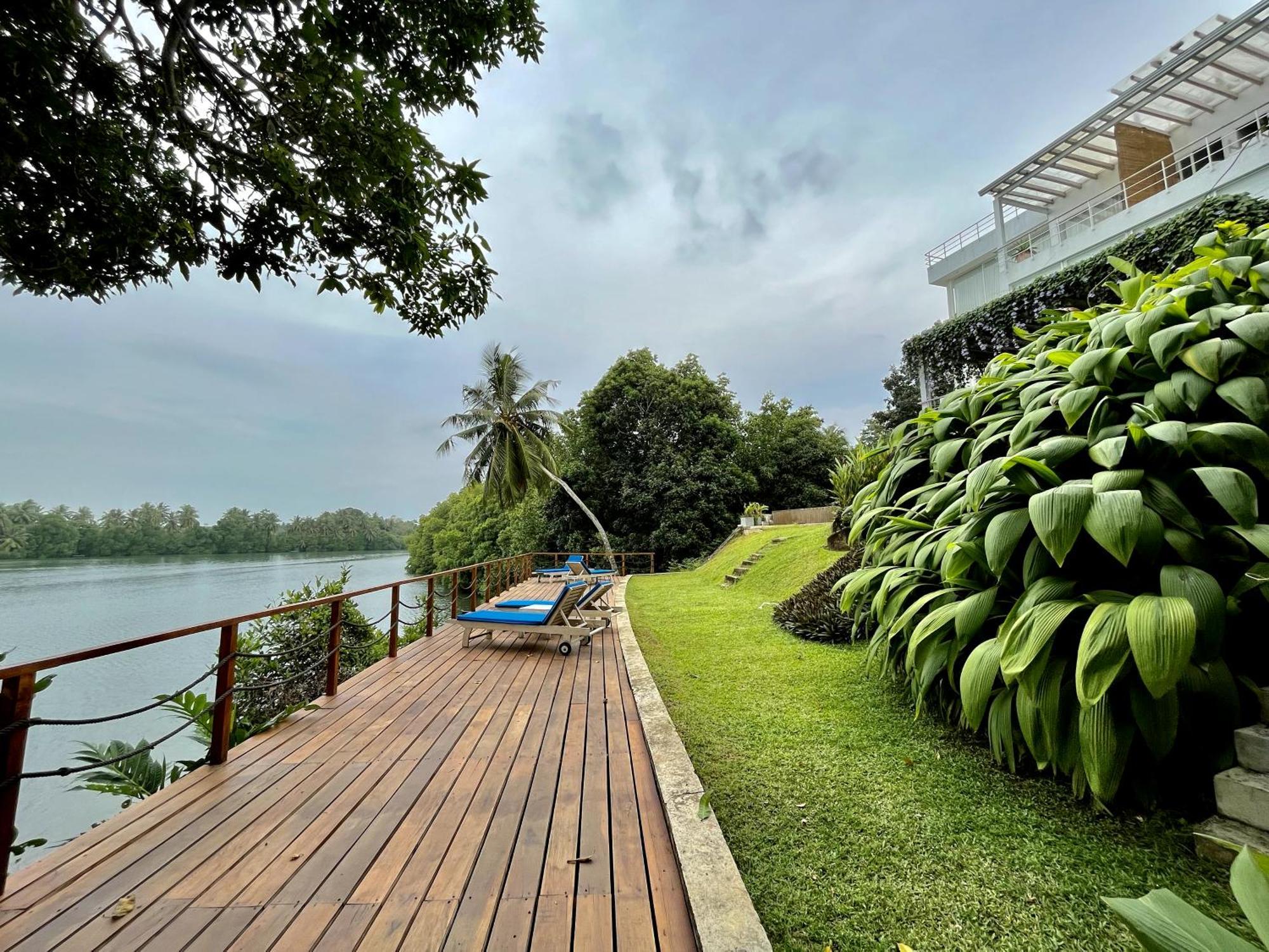 33 Lake Terrace Hikkaduwa Exteriör bild